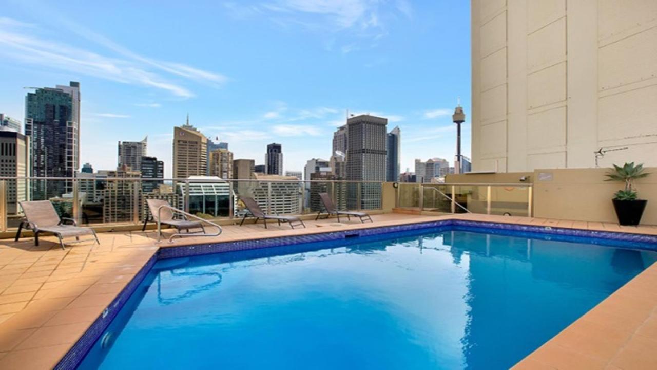 Appartamento With Balcony At College St Sydney